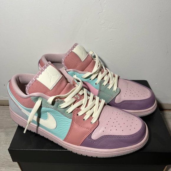 Jordan Shoes - Jordan 1 low Easter pastel very good condition